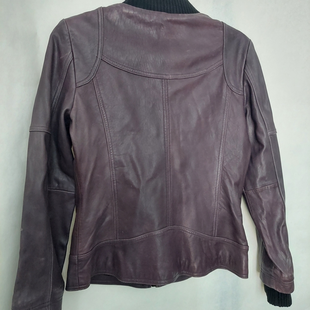 Women's Purple Leather Jacket - Picture 4 of 11